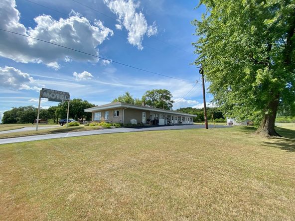 Spartan Motel: 1900 W Wisconsin St, Sparta, WI 54656